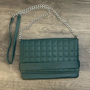NWOT Mossimo Forrest Green Crossbody Clutch quilted hand bag dinner party prom